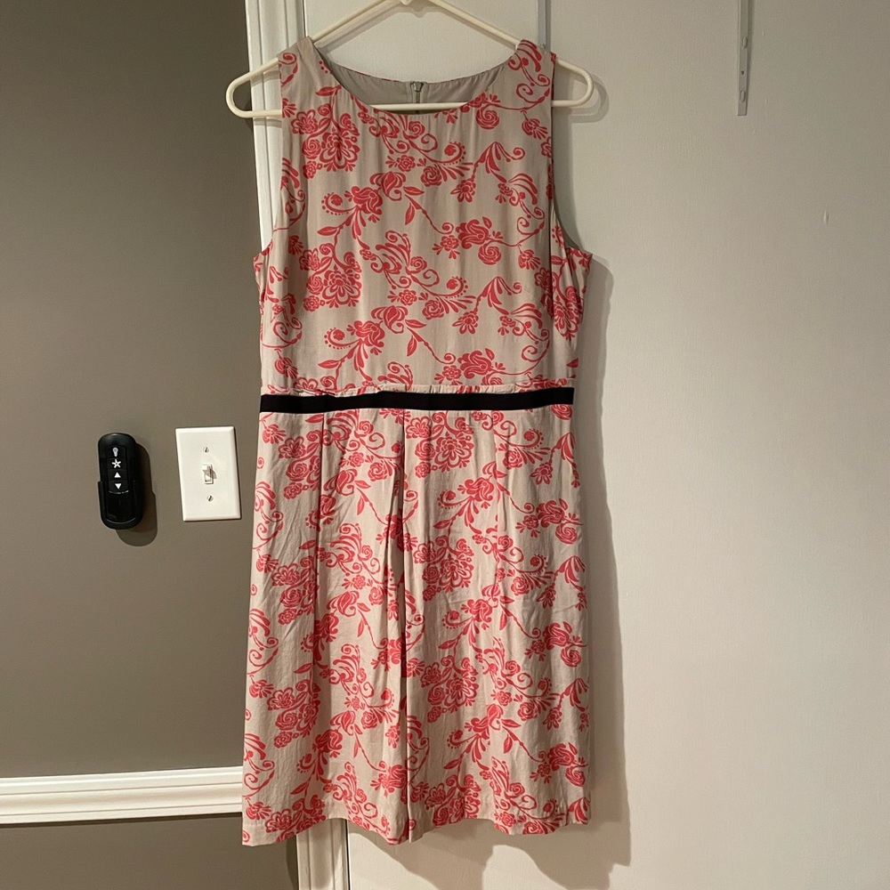 Ann Taylor Loft factory cream and pink floral dress size 6